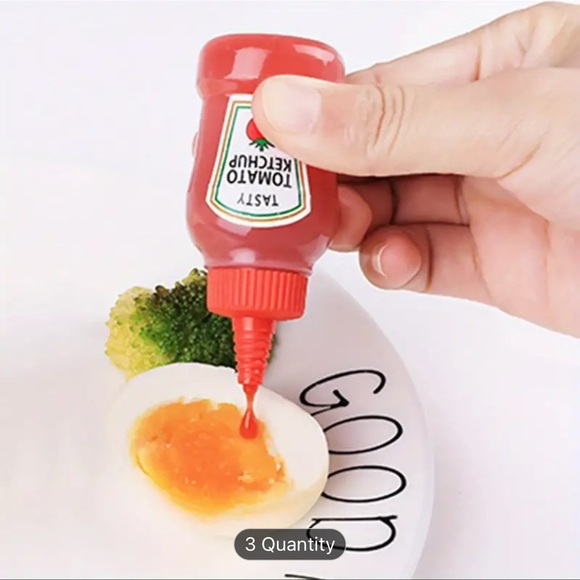 4 Piece Mini Portable Condiment Bottles - Perfect For On-the-Go Travelers - Picture 3 of 6